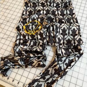 Sherlock Wallpaper print leggings size M